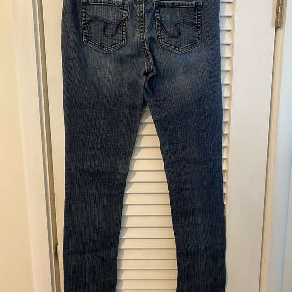 Refuge size 7 jr Jeans - Picture 3 of 3